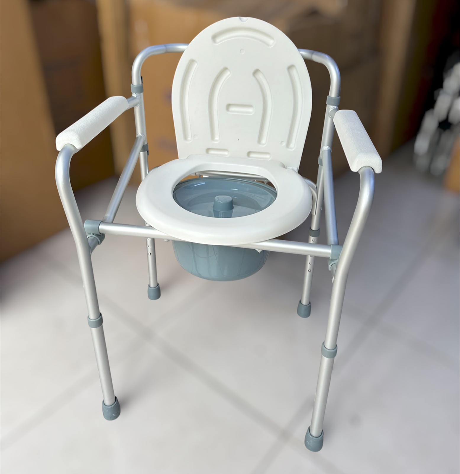 Silla de baño de aluminio